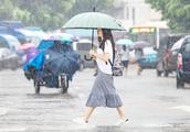 Guangzhou receives big torrential rain today, come