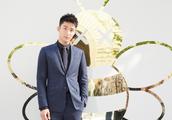 Huang Jingyu attends DIOR enlighten abstruse serie