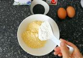Face of 2 spoon corn, 1 spoon flour, need not oily