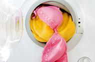 How should underwear wash changeless form?
