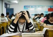 The university entrance exam pours timing unforget