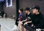 TFBOYS rehearse titbits, easy melt the leg exposur